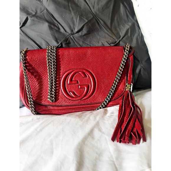 red gucci soho crossbody
